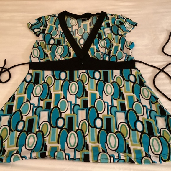 A. Byer tunic/top size L - Picture 5 of 6